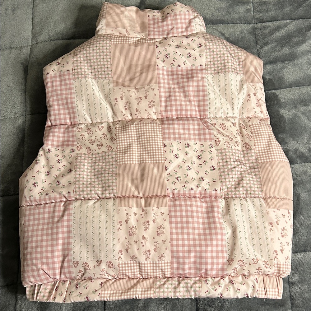Pink Patchwork Puffer Vest - image 6